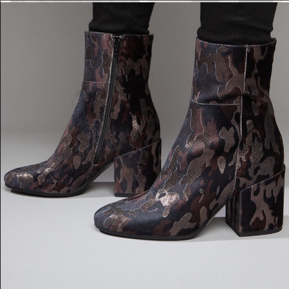 Summit by white mountain booties